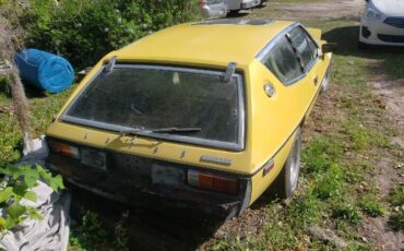 Lotus-Elite-1976-Yellow-Leather-1