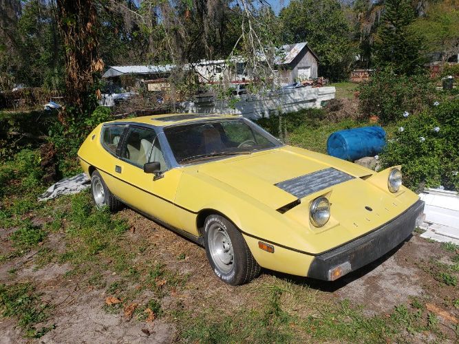 Lotus-Elite-1976-Yellow-Leather-3
