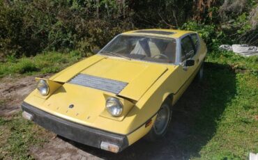 Lotus-Elite-1976-Yellow-Leather