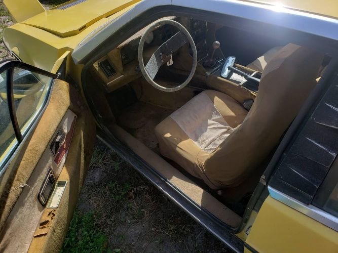 Lotus-Elite-1976-Yellow-Leather-6