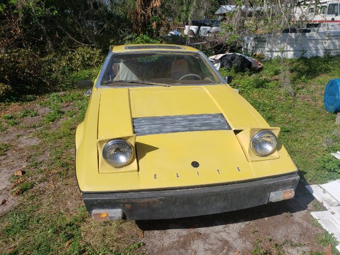 Lotus-Elite-1976-Yellow-Leather-9