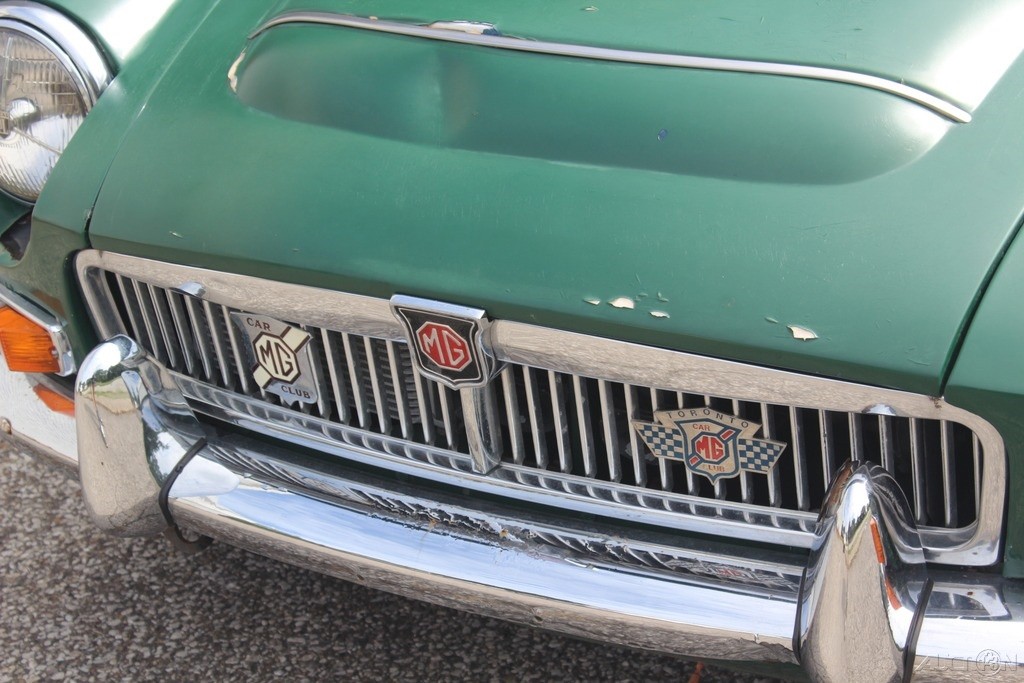 MG-CGT-1969-Coupe-11