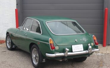 MG-CGT-1969-Coupe-2