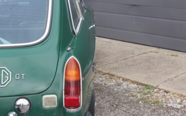 MG-CGT-1969-Coupe-8