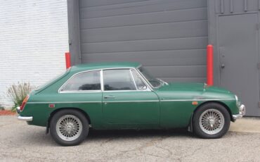 MG-CGT-1969-Coupe-9