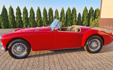 MG-MGA-1960-Convertible-1