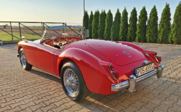 MG-MGA-1960-Convertible-2