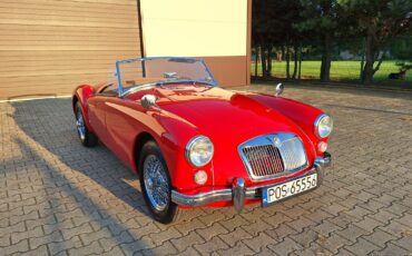 MG-MGA-1960-Convertible-3