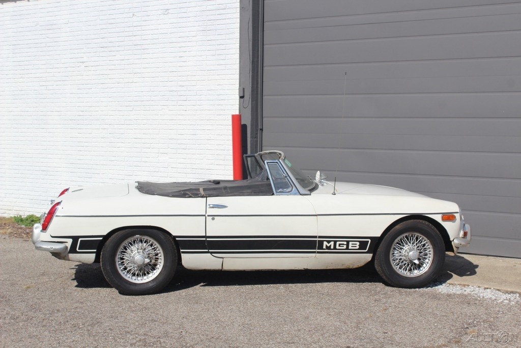 MG-MGB-1963-Convertible-11
