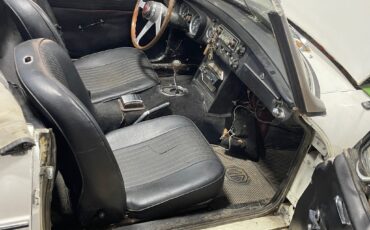 MG-MGB-1963-Convertible-17