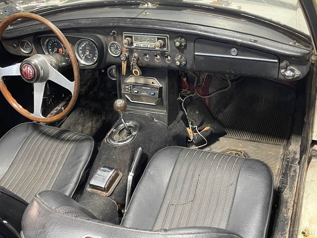 MG-MGB-1963-Convertible-18