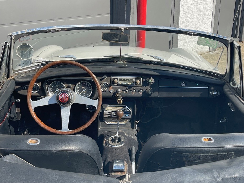 MG-MGB-1963-Convertible-19
