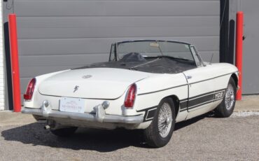 MG-MGB-1963-Convertible-2