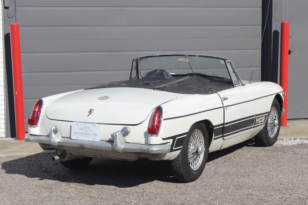MG-MGB-1963-Convertible-2