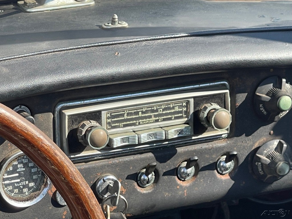 MG-MGB-1963-Convertible-20
