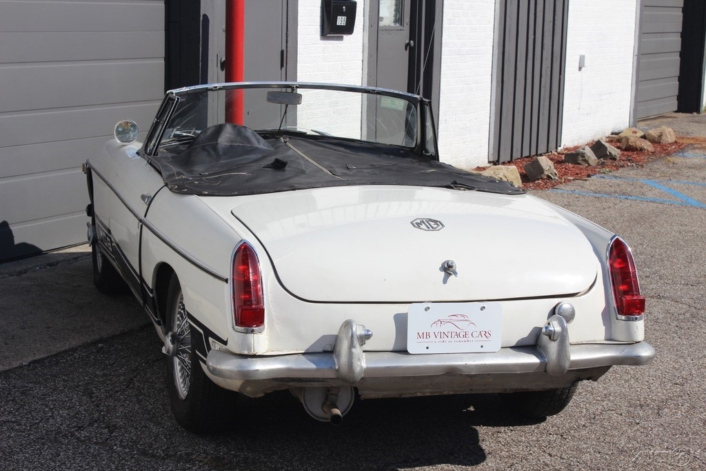 MG-MGB-1963-Convertible-3