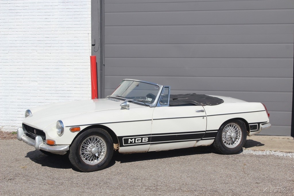 MG-MGB-1963-Convertible-4
