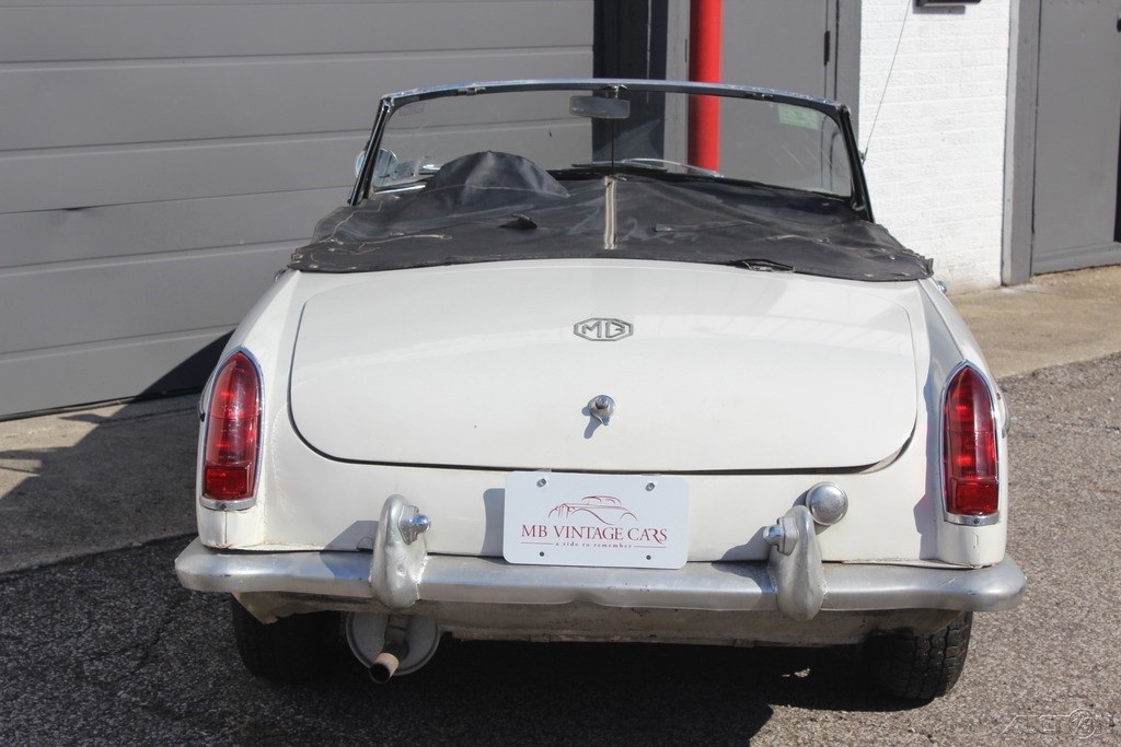 MG-MGB-1963-Convertible-7