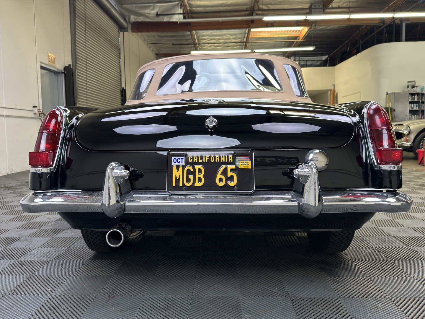 MG-MGB-1965-Convertible-10