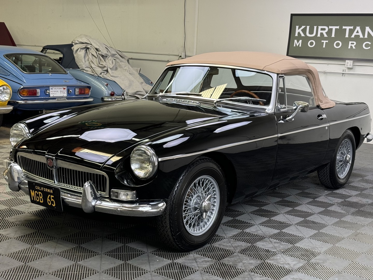 MG-MGB-1965-Convertible-6