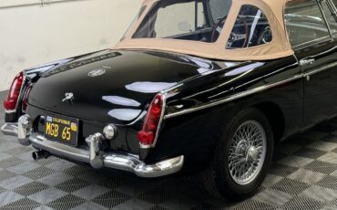 MG-MGB-1965-Convertible-9