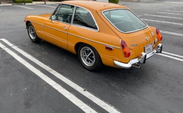 MG-MGB-1971-Hatchback-2