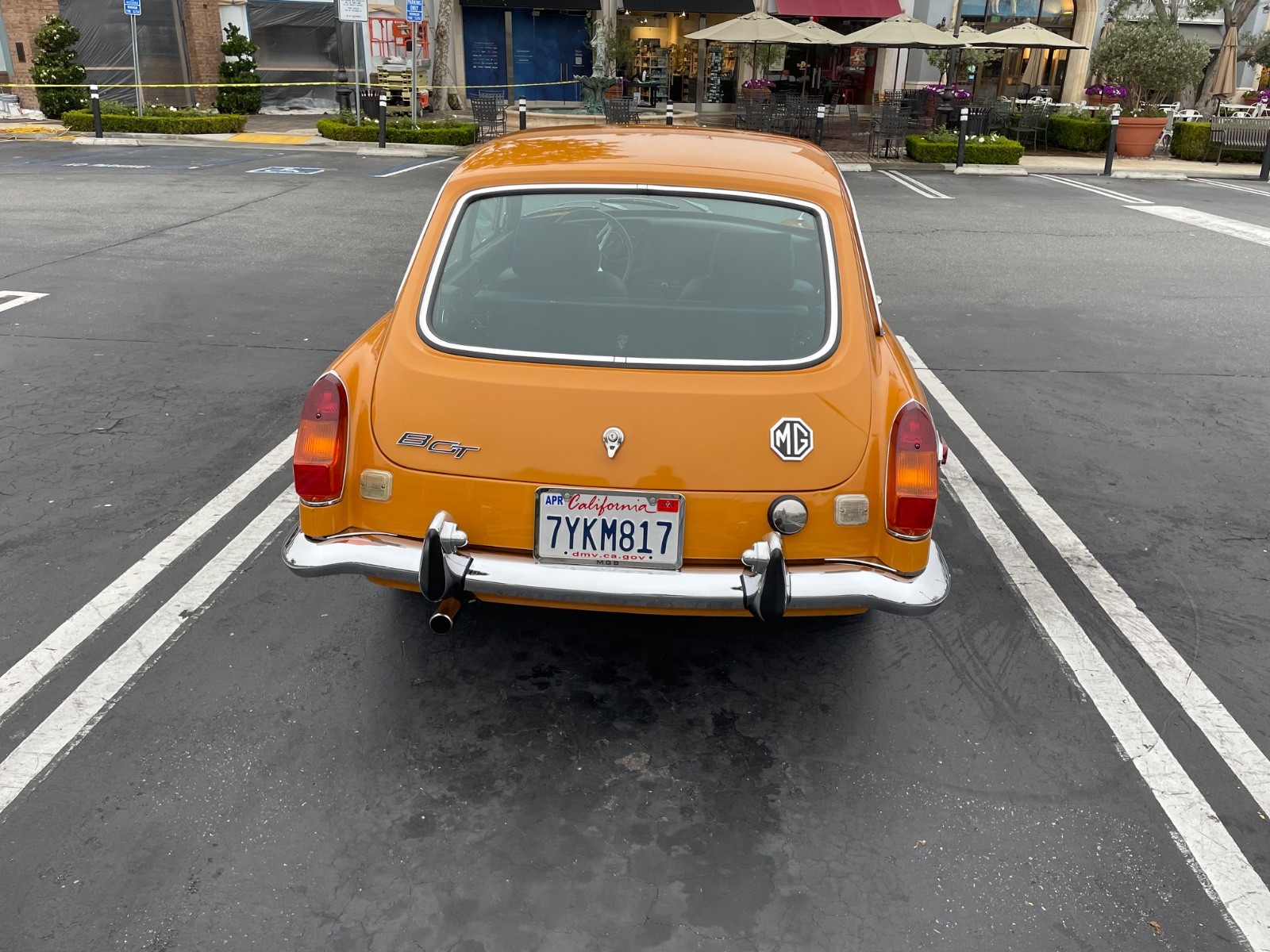 MG-MGB-1971-Hatchback-5