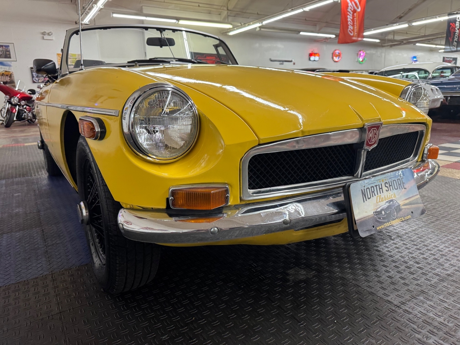 MG-MGB-1974-2-door-convo-12