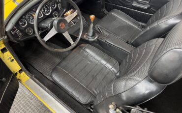 MG-MGB-1974-2-door-convo-15