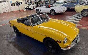 MG-MGB-1974-2-door-convo-18
