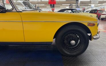 MG-MGB-1974-2-door-convo-26