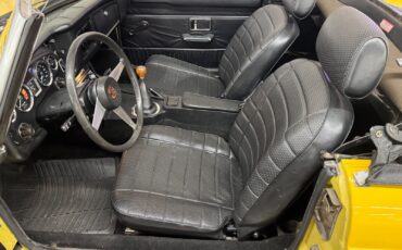 MG-MGB-1974-2-door-convo-32