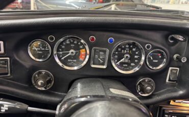 MG-MGB-1974-2-door-convo-34