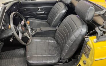 MG-MGB-1974-2-door-convo-36