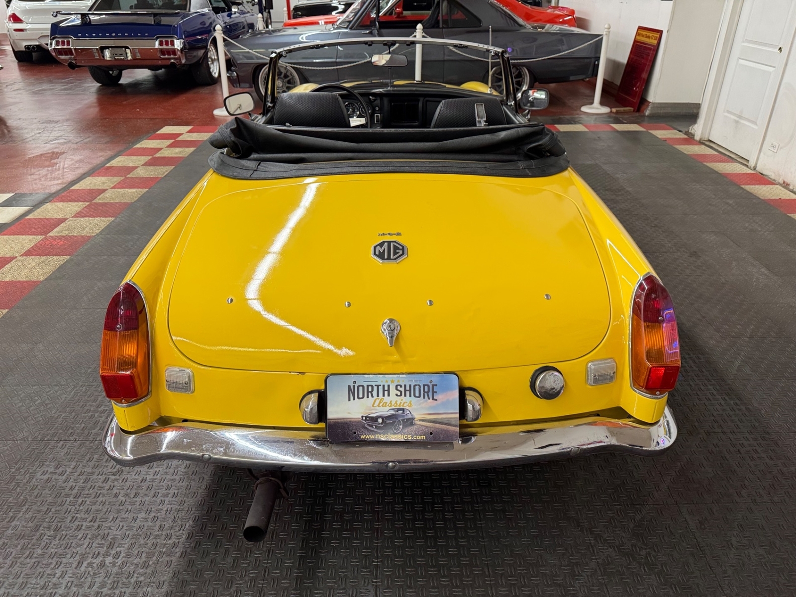 MG-MGB-1974-2-door-convo-8