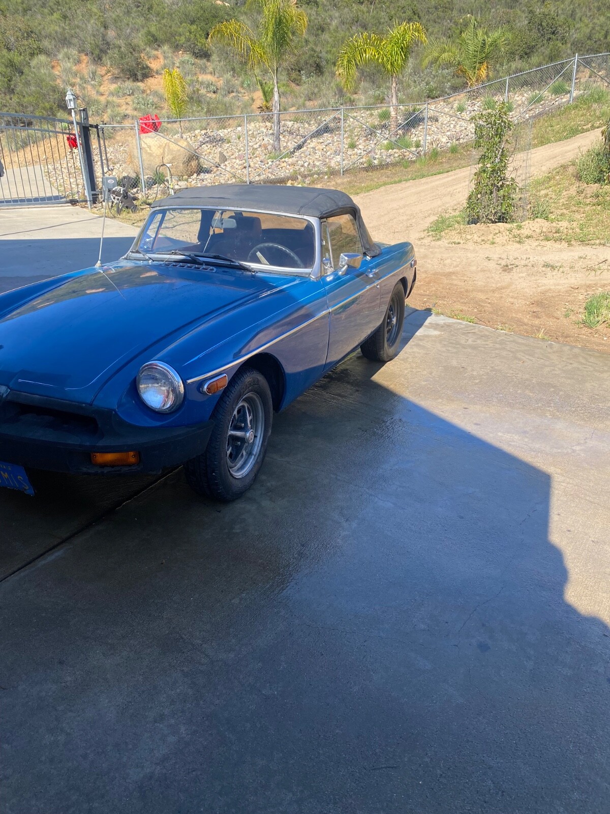 MG-MGB-1974-Convertible-9