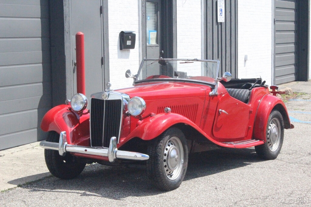 MG-T-Series-1953-Convertible-4