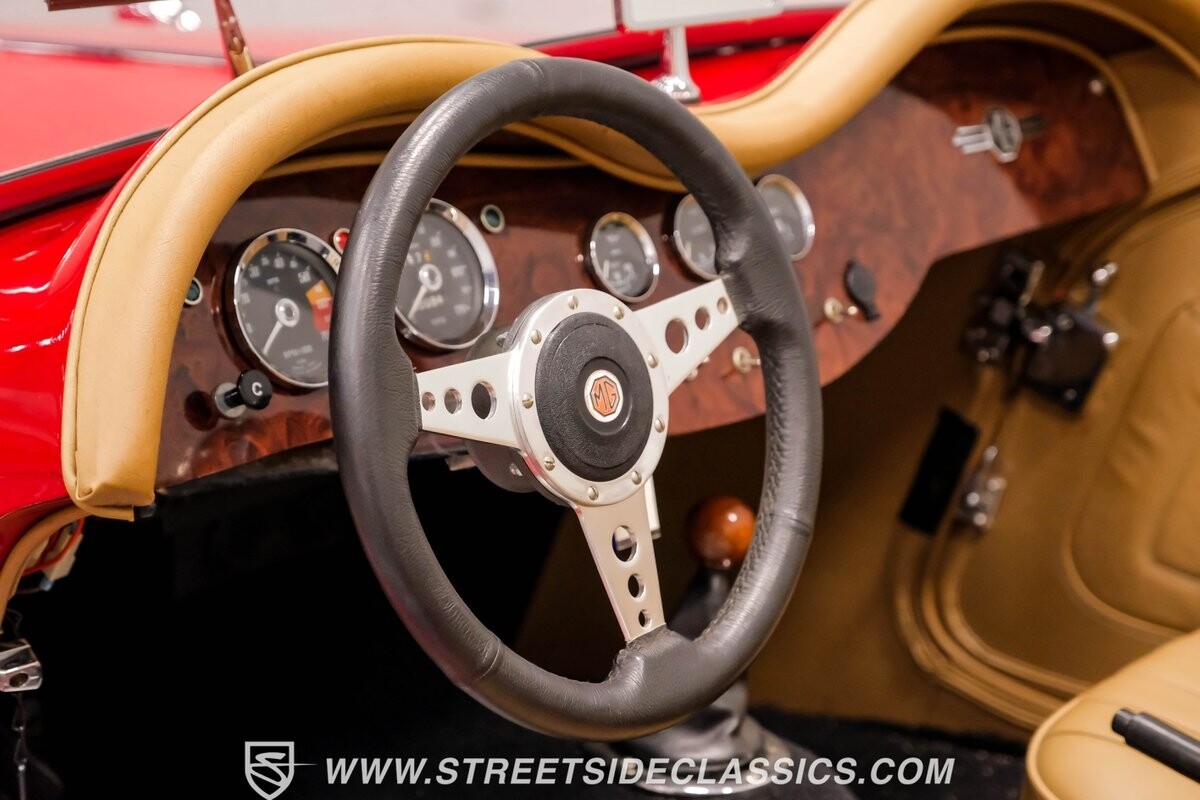MG-T-Series-1955-Roadster-34