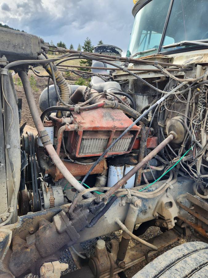 Mack-dump-diesel-1980-6
