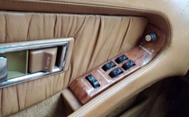 Maserati-1989-Red-Tan-Leather-33