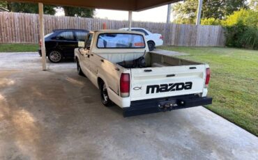 Mazda-B2000-1984-White-5