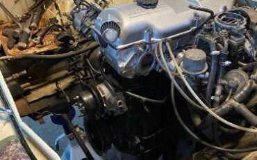 Mazda-B2000-1984-White-9