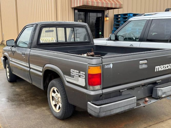 Mazda-B2200-1988-2