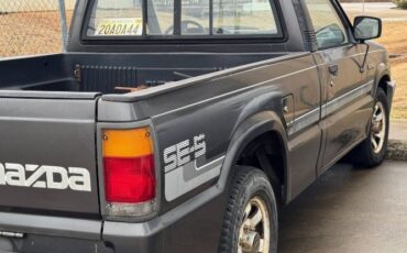 Mazda-B2200-1988-3