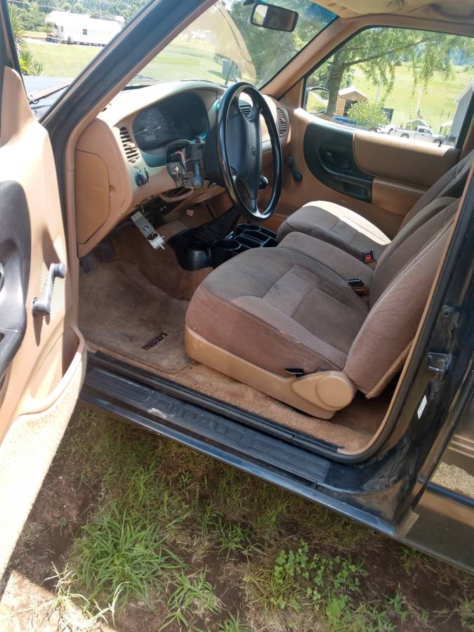 Mazda-B2300-1995-black-10