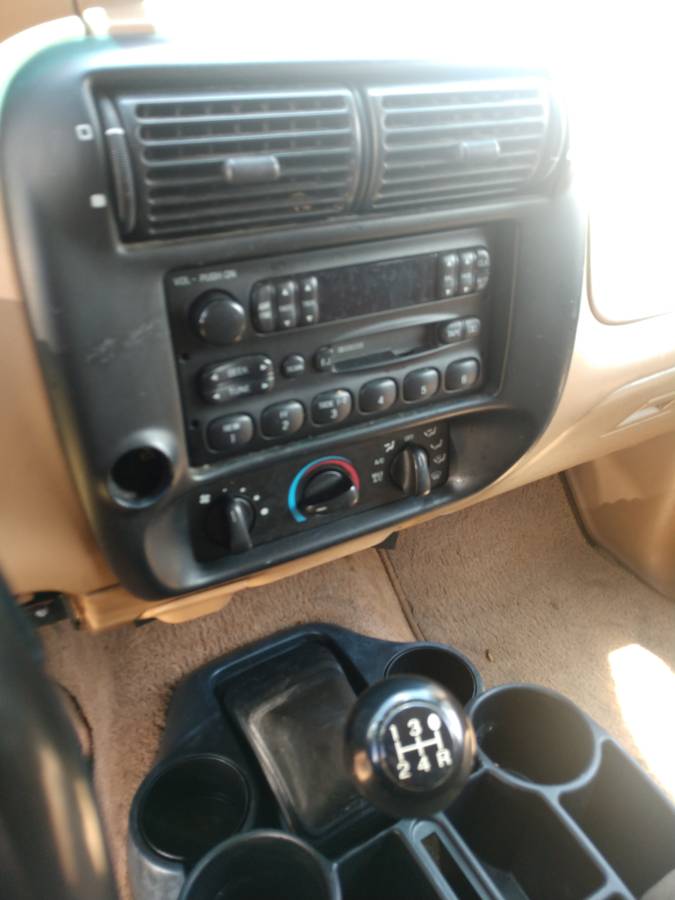 Mazda-B2300-1995-black-18