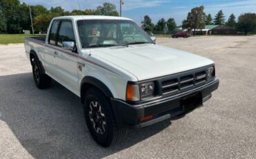 Mazda-B2600-1993-White-17