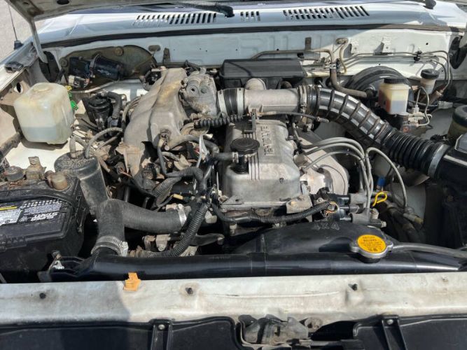 Mazda-B2600-1993-White-6