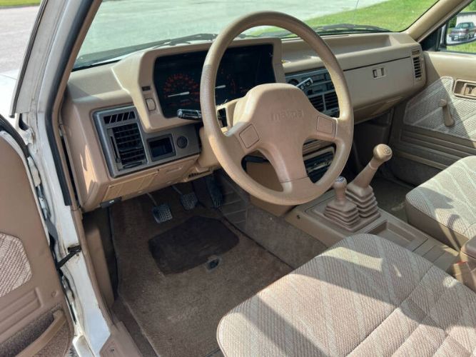 Mazda-B2600-1993-White-7