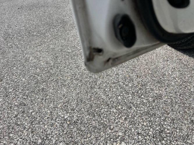 Mazda-B2600-1993-White-9